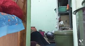 Rustic BhabhiとDewar'sst Sex Capged O Hidden Camera 3 分 50 秒