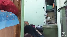 Rustic BhabhiとDewar'sst Sex Capged O Hidden Camera 4 分 50 秒