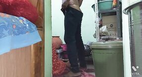 Rustic BhabhiとDewar'sst Sex Capged O Hidden Camera 6 分 50 秒