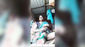 Desi village bhabhi được trần truồng vì steamy video call 1 tối thiểu 20 sn