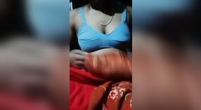 Dehati chica hace alarde de su lado lujurioso en un video caliente 0 mín. 0 sec