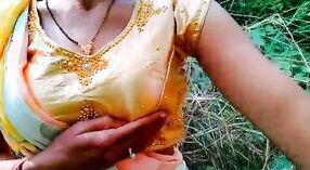 Desi village bhabhi prende nudo e spettacoli via lei sexy corpo 4 min 20 sec