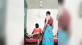 Busty wiejska żona oddaje się hardcore seks z Devar 0 / min 50 sec