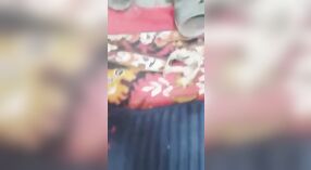 केसाळ गावची पुच्ची कॅमेरावर पाकिस्तानी पत्नीने मारली 1 मिन 40 सेकंद