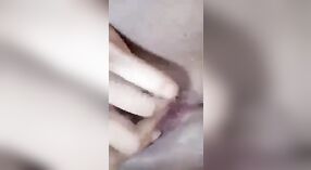 Desi villaggio ragazza nuda MMS selfie in un video bollente 1 min 00 sec