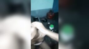 Desi village girl Dehati le da a su novio una mamada sensual en este video desi 1 mín. 10 sec