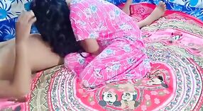 Desi village kız gets yaramaz içinde bu buharlı video 1 dakika 00 saniyelik