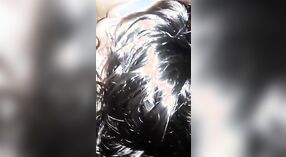 Pelacur Bangla memberikan blowjob yang menakjubkan dalam video MMC 3 min 40 sec