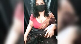 Desi MILF shows off her big boobs and ass in a steamy chat room 3 min 50 sec
