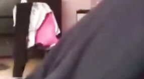 فيديو جنسي لـ (ديزي بابهي) على الإنترنت مع أثداء كبيرة و مهبل 0 دقيقة 40 ثانية