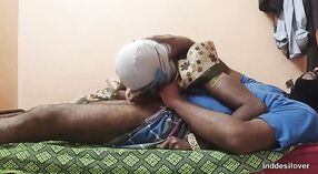भारतीय किशोर समलैंगिक गोंजो सवारी और उसके पति से 6 मिन 10 एसईसी