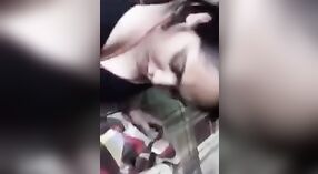 Haarige Muschi Punjabi wird von heißer Frau in MMS-Video geschlagen 1 min 20 s