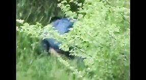 Horny Indian couple has passionate sex in the great outdoors 2 min 40 sec