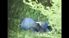 Horny Indian couple has passionate sex in the great outdoors 3 min 40 sec