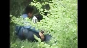 Horny Indian couple has passionate sex in the great outdoors 5 min 20 sec