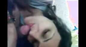 Desi cô gái với một hillbilly con số cho một deepthroat blowjob 2 tối thiểu 20 sn