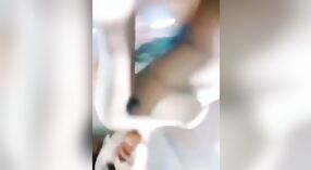 Gadis Desi karo bokong amba masturbasi lan nuduhake mati dheweke bolongan jambon ing kamera 3 min 50 sec