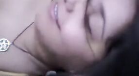 Wong nemu bukkake marem saka kanca ing video mms desi iki 3 min 30 sec