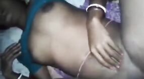 La vidéo porno maison d'un couple indien se termine par du sexe missionnaire 6 minute 10 sec