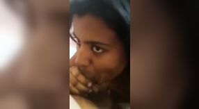 Sexy Srilankan gives a mind-blowing blowjob 2 min 10 sec
