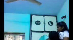 Domowy seks wideo Desi Bhabhi Z Dużymi Cyckami 1 / min 10 sec