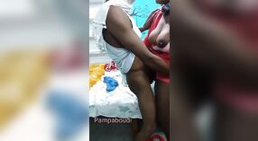 Desi mulher recebe seu bichano martelado por seu marido neste fumegante vídeo 2 minuto 20 SEC