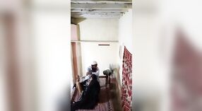 La cámara oculta de Bhabha captura su ardiente sesión de sexo en casa 3 mín. 10 sec