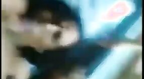 Indisches Dienstmädchen Bangla gibt einen schlampigen blowjob im MMC-video 1 min 20 s