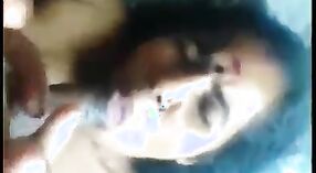 Indisches Dienstmädchen Bangla gibt einen schlampigen blowjob im MMC-video 4 min 00 s