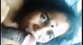 印度女仆孟加拉国在MMC视频中给出了草率的口交 4 敏 10 sec