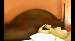 ಭಾರತೀಯ ಪೋರ್ನ್ ತಾರೆ ಹದಿಹರೆಯದ ಸುಂದರಿ ಬಾಯಿಯಿಂದ ಜುಂಬು 4 ನಿಮಿಷ 00 ಸೆಕೆಂಡು