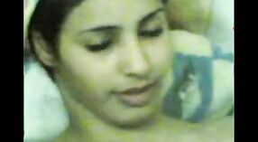 Big-boobed indiase bhabhi gets neer en vies met Devar in hardcore video 0 min 0 sec