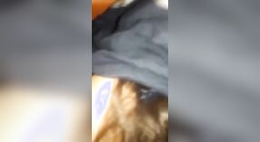 巴基斯坦性爱视频与激烈的口交和猫咪 2 敏 10 sec