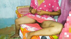 Video casero de Desi bhabhi: sensual y seductora 0 mín. 50 sec