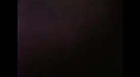 ఇండియన్ టీన్ పోర్న్: దేశీ అమ్మాయితో వేడి బహిరంగ సాహసం 3 మిన్ 40 సెకను