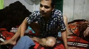 Bangla bhabhi được đập bởi Anh Chàng Bangladesh trong video tại nhà 0 tối thiểu 0 sn