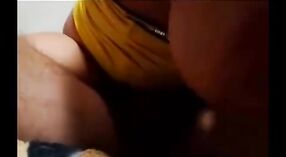 Жесткий секс-фильм с участием индийской тети с большой задницей и большими сиськами 2 минута 20 сек