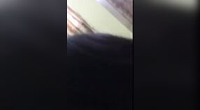 Desi XXX男孩与母亲的MMS一起沉迷于大胆的Pussyfuck 4 敏 40 sec