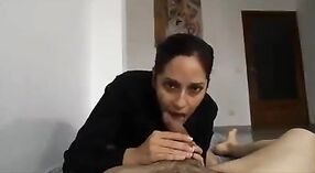 Reife indische Frau genießt hardcore-sex in doggystyle-Position 0 min 0 s