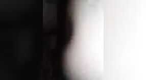 देसी गर्लफ्रेंडला तिच्या मुंडलेल्या मांजरीला एमएमएस व्हिडिओमध्ये ठोकले 0 मिन 40 सेकंद