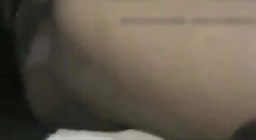 Un missionnaire indien devient méchant dans cette vidéo porno desi mettant en vedette un bhabhi aux gros seins 1 minute 20 sec