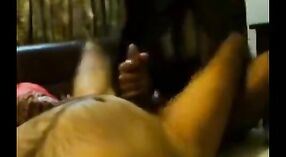 Indian sex blog features big-boobed girl giving a blowjob 15 min 20 sec