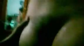 Indiano collegio ragazza prende pestate da lei landlord in desi mms video 2 min 50 sec