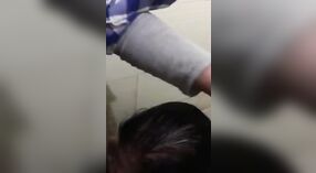 Desi bhabhi gives a satisfying blowjob in the bathroom 2 min 20 sec