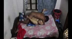 Дези Бхабха и ее соседка по комнате снимаются в страстном бангладешском порно 4 минута 20 сек