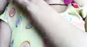 ಎಚ್ಡಿ ವಿಡಿಯೋ ಒಂದು ಹವ್ಯಾಸಿ ಭಾರತೀಯ ಗೆಳತಿ ಕಳೆಯುತ್ತಿದ್ದಾರೆ ಹೊರಾಂಗಣ ಲೈಂಗಿಕ 1 ನಿಮಿಷ 40 ಸೆಕೆಂಡು