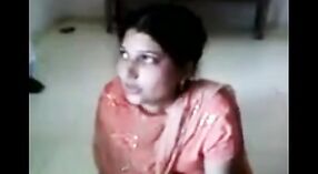 Desi bhabhi bắt có uninhibited tình dục hoạt động trong cô ấy nhà 2 tối thiểu 50 sn