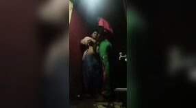 Nhà tình dục video featuring Desi cặp vợ chồng indulging trong đam mê miệng và thâm nhập tình dục 2 tối thiểu 40 sn