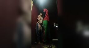 Vidéo de sexe à la maison mettant en vedette un couple Desi se livrant à des relations sexuelles orales et pénétrantes passionnées 0 minute 50 sec