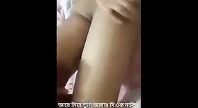 Teen PO fica nua e sexy na compilação de sexo indiano 1 minuto 40 SEC